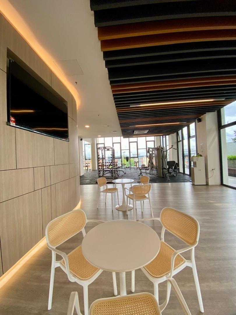 K Avenue Gc Apartment *